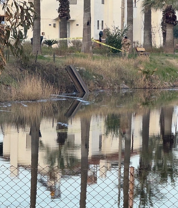 Hatay'da düşen füze parçasının görüntüleri ortaya çıktı.