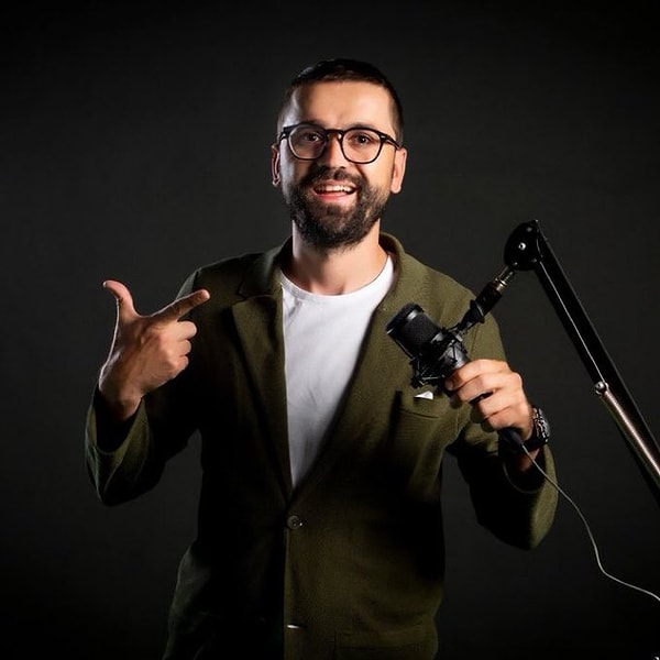 İsrail’de dün yayın yapan CNN Türk ekibine polisler müdahale etmiş ve gazetecileri canlı yayında gözaltına almıştı.