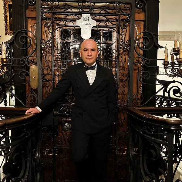 Türkiye uyarlamasında da 20 ünlü ismin büyük ödül için kıyasıya mücadele edeceği konuşuluyordu.