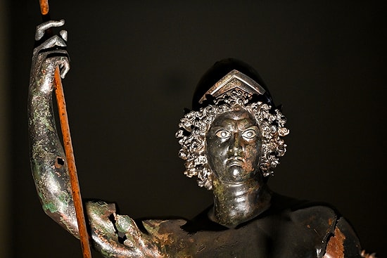 You Can Now Take a Closer Look at the 2,000-Year-Old ‘Angry’ Mars Statue!