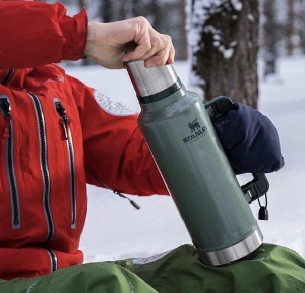 Kalabalık grupların kurtarıcısı: Stanley Classic Legendary Vakumlu Çelik Termos, 1.9 L