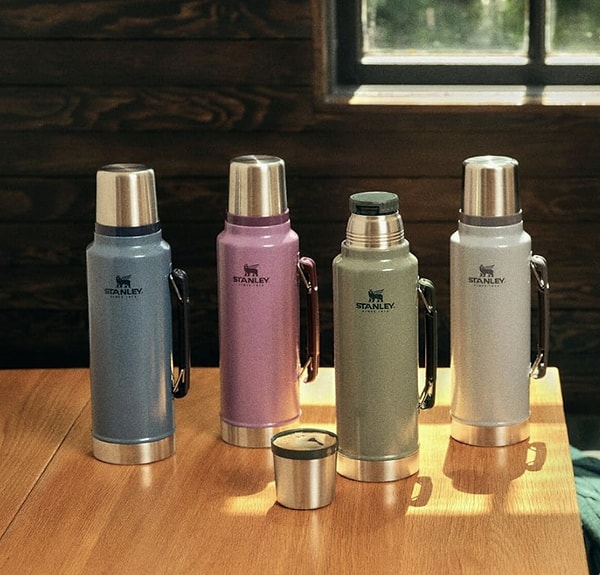 Lila zarafeti: Stanley Efsanevi Klasik Şişe 1.5 QT Hammertone Lila