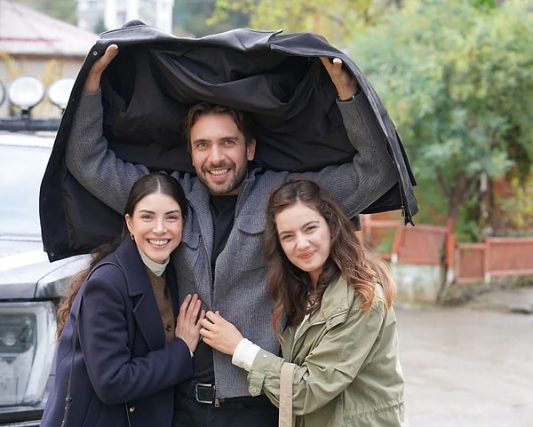 TRT 1’de yayınlanan Taşacak Bu Deniz, yeni paylaşımıyla beğenileri topladı.