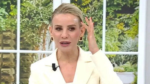 Esra Erol, gündüz kuşağının vazgeçilmez isimlerinden olmaya devam ediyor.