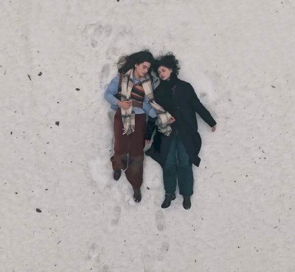 Taşacak Bu Deniz aksiyon dolu bölümleriyle yayın hayatına devam ediyor.