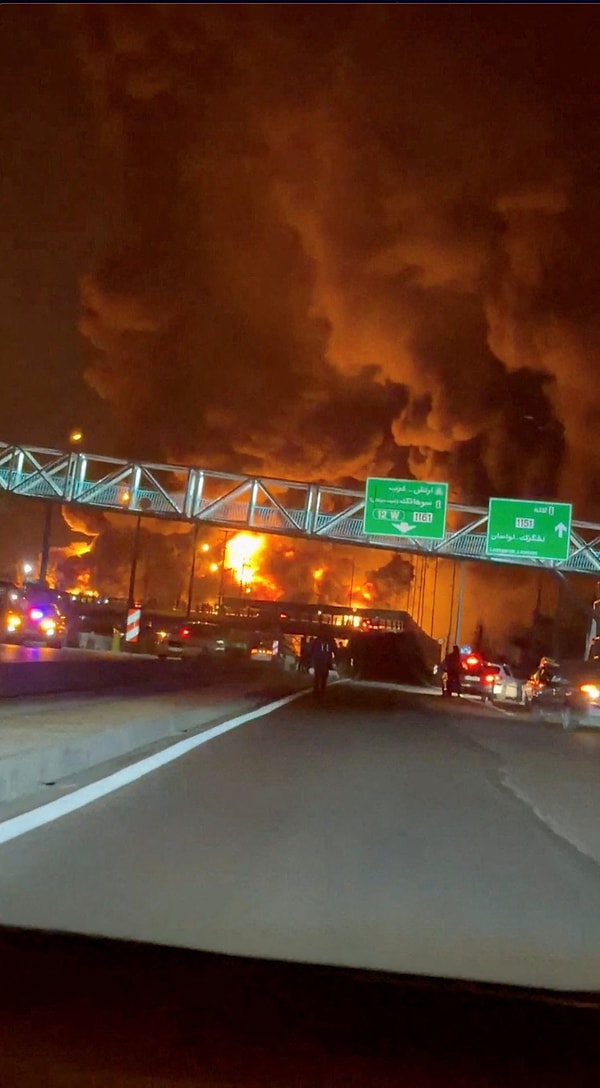 ABD ve İsrail’in İran’a yönelik saldırıları 1 haftayı tamamlarken, dün gece Tahran’da petrol depoları hedef alındı.