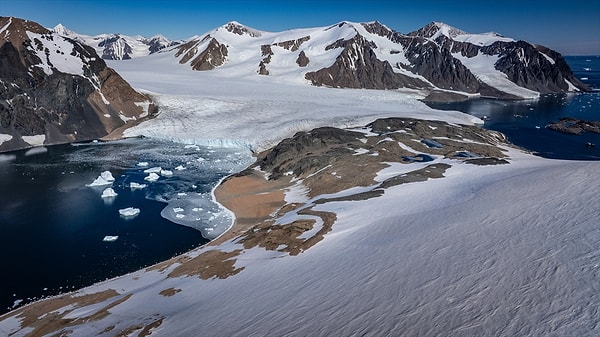 Shoesmith Buzulu’nda son 10 yılda her yıl yaklaşık 10 metre kayıp yaşandığı ortaya çıktı.