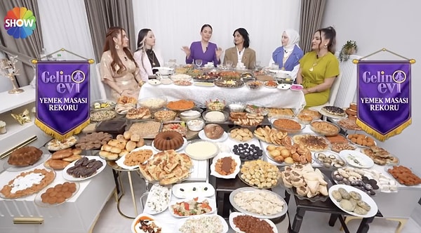Gelin Evi yarışmasında bir yarışmacı tam 108 çeşit ikram hazırlayarak rekor kırdı.