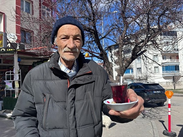 "Suya hasret kaldım, gülmeye hasret kaldım"