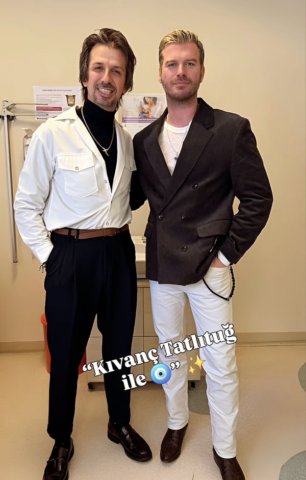 Geçtiğimiz saatlerde Kıvanç Tatlıtuğ imaj değişikliğinden sonra ilk kez görüntülendi.