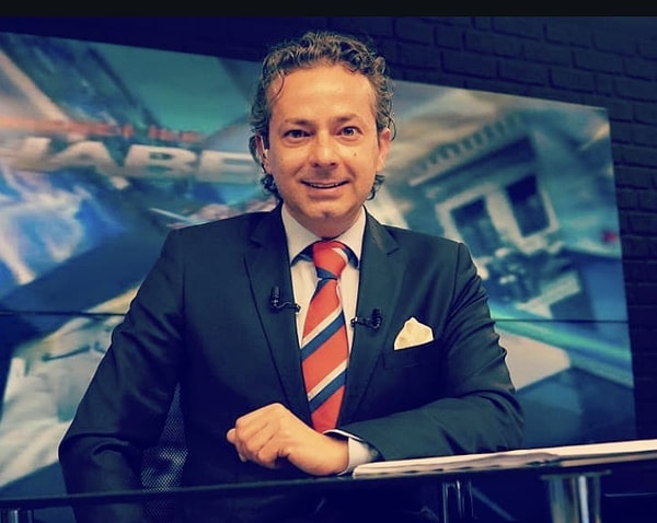 Gazeteci ve televizyon sunucusu İrfan Değirmenci, Türkiye’de televizyon haberciliğinin tanınan isimlerinden biri olarak uzun yıllar ekranlarda yer aldı.