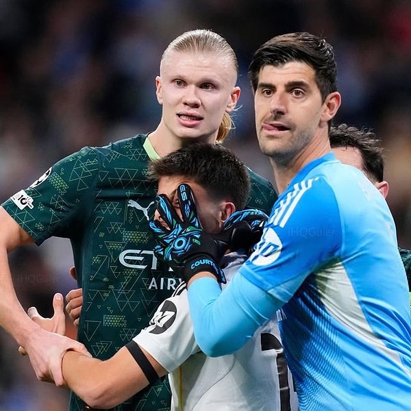 İkili lig aşamasında da eşleşmişti.