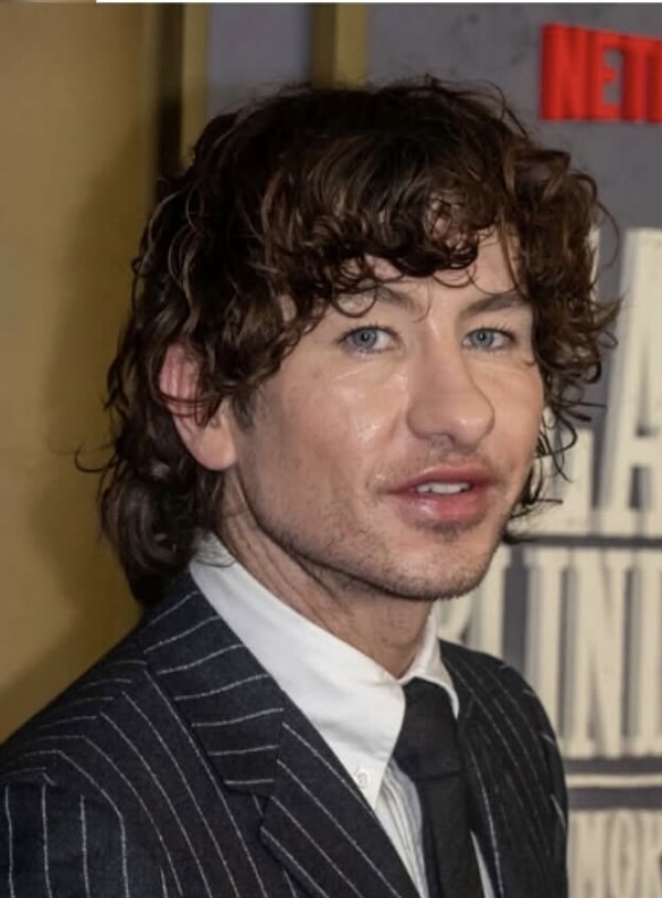 Ancak son günlerde Barry Keoghan’ın gündeme gelme sebebi oyunculuğu ya da aşk hayatı değil, görünümündeki değişim oldu.