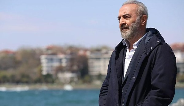 İnci Taneleri'ni kaleme alan Yılmaz Erdoğan, geçtiğimiz hafta ekibe duygusal sözlerle veda etmişti.