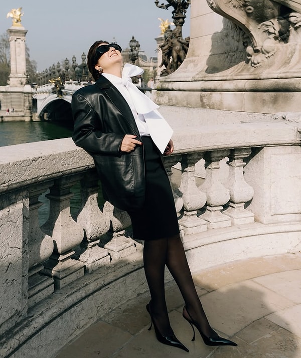 Türk müziğinin en güçlü ve en sevilen seslerinden biri olan Sibel Can, yıllardır hem sahnedeki performansı hem de zarafetiyle adından söz ettirmeye devam ediyor.