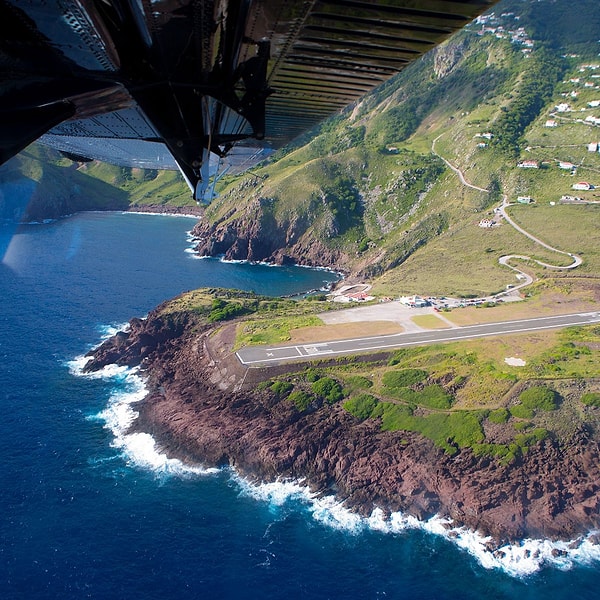Havalimanının altyapısı da oldukça sade.