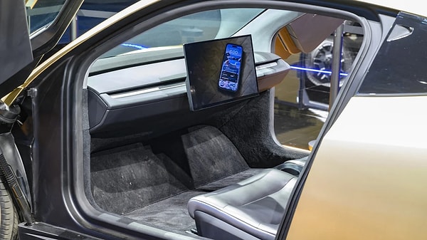 Musk, 2 milyon satış bekliyor.