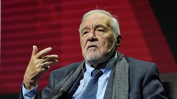 Gazeteci İzzet Çapa vefat haberini böyle duyurdu.