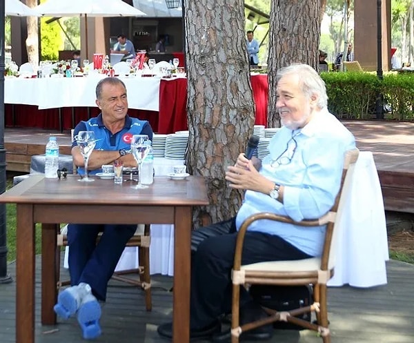 Euro 2016 öncesi sürpriz bir buluşma gerçekleşmişti.