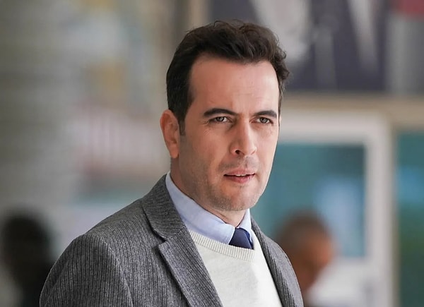 Oyuncu Uygar Özçelik, Güller ve Günahlar dizisinin kadrosuna Nejat karakteriyle dahil oldu.