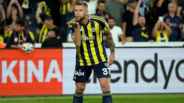UEFA, Fenerbahçe'ye 4 ismi sordu.