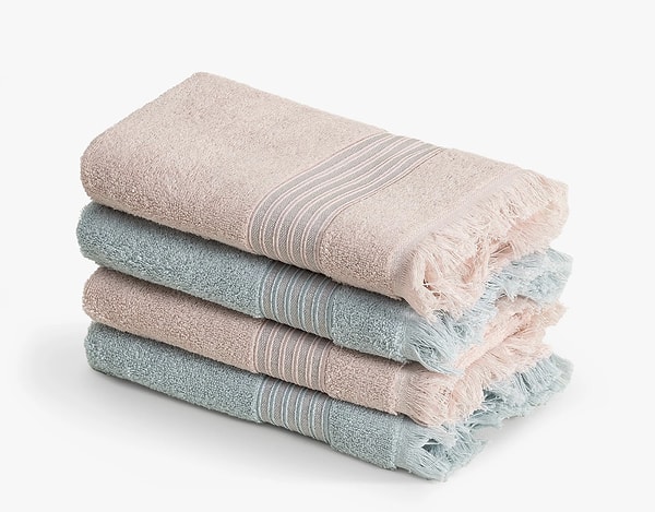 Banyonuza renk ve yumuşaklık katın: Green Black 4’lü Havlu Seti!