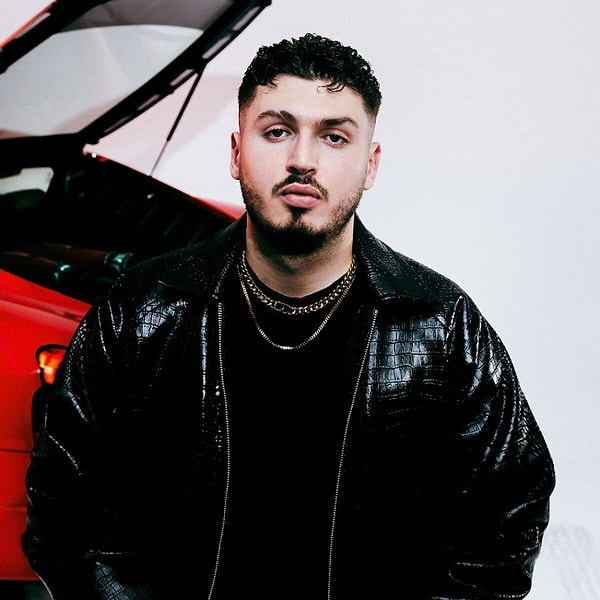 Müzik menajeri Ferhat Karagöz, rapçi Blok3 ve yapımcısı tarafından darp edildiğini iddia ederek savcılığa başvurmuştu.