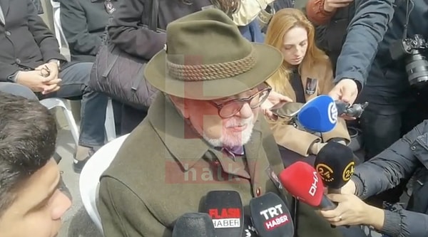 "Görünce Dayanamayıp Ağladım"