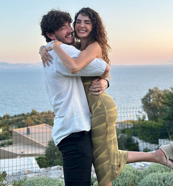 Ünlü oyuncu Ebru Şahin, geçtiğimiz günlerde İbrahim Selim ile Bu Gece programına konuk olmuş ve samimi açıklamalarıyla gündeme gelmişti.