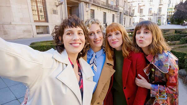 Valeria (2022–2025)