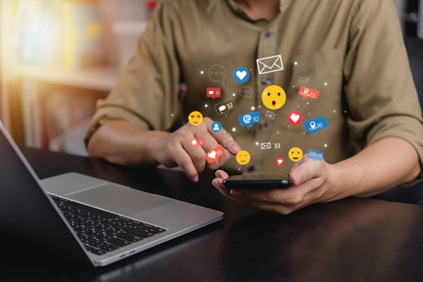 9. İyice düşündünüz mü? Güzel. Şimdi kullanmadığınız tüm sosyal medya hesaplarını kapatın.