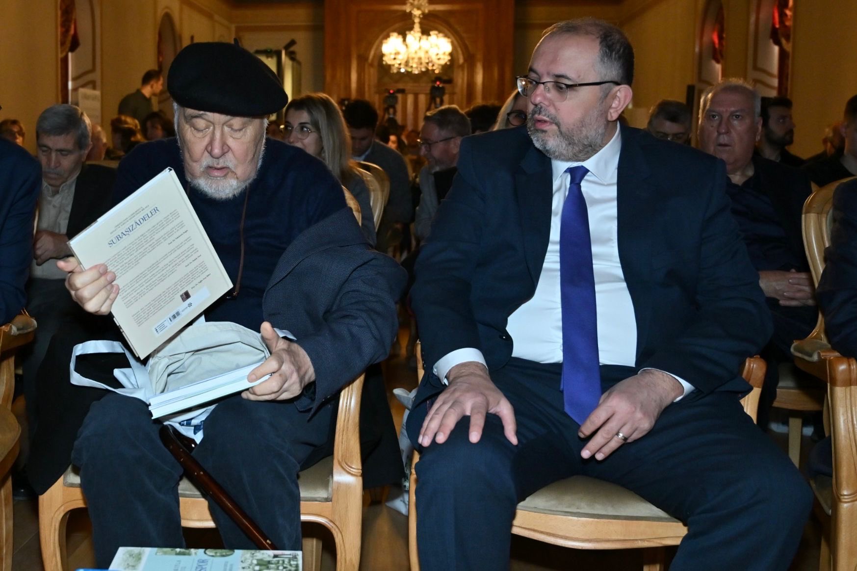 İlber Hoca’nın bilinmeyen hassasiyeti: Dua bekleyen kimsesiz cariye ve saray ağaları