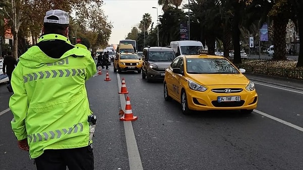 İstanbul’da bazı yollar bugün trafiğe kapatılacak.