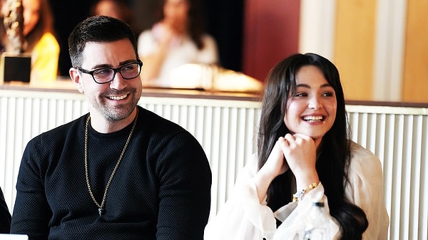 Çağlar Ertuğrul, uzun süredir gündemden düşmeyen yaş farkı tartışması hakkında konuştu.