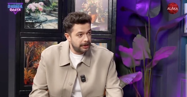 Çok Güzel Hareketler 2 oyuncusu Atakan Çelik, Sibel Arna'nın YouTube programına konuk oldu.