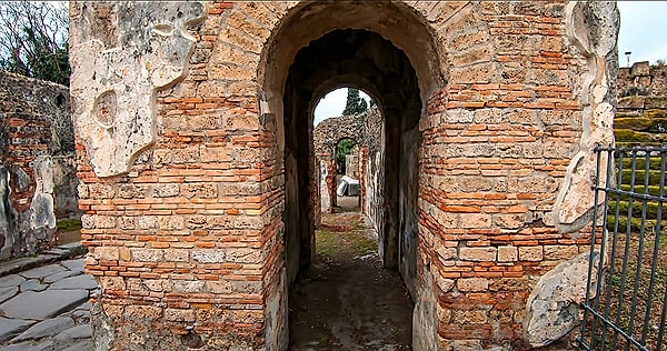 Kuşatmanın kanıtları surlardaki geometrik hasarlarda bulundu.