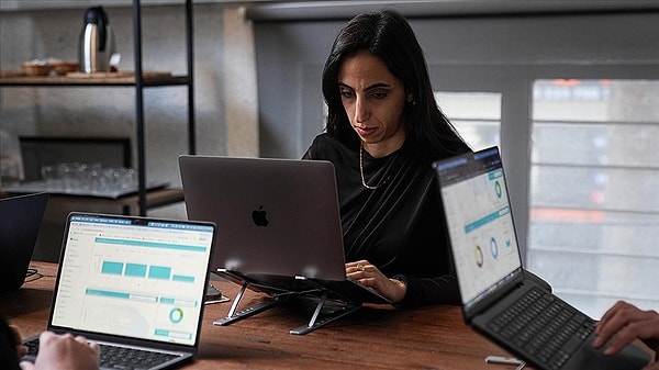 Çocukluk yıllarında yaşanan deneyimler bazen hayatın yönünü belirler.