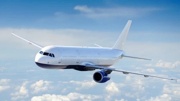 Thousands of passengers are unable to reach their destinations.