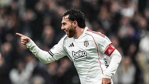 Hakan Çalhanoğlu'nun veliahtı olarak düşünülüyor.