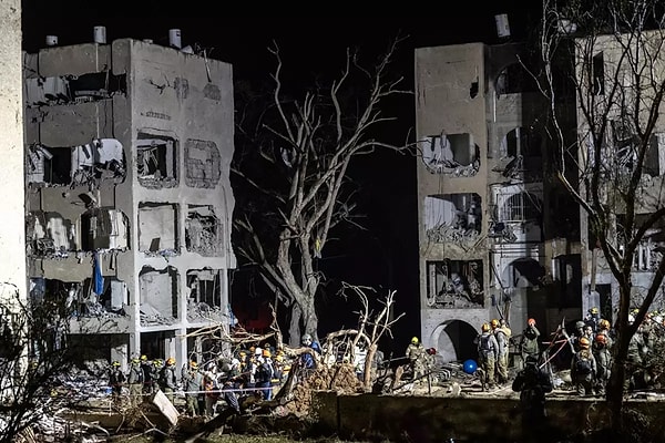Şehir Merkezlerinde Ağır Tahribat Gerçekleşti