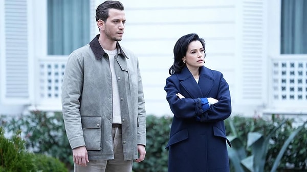 Kıskanmak dizisinin yeni bölümünde izleyiciye yeni bir sürpriz var.