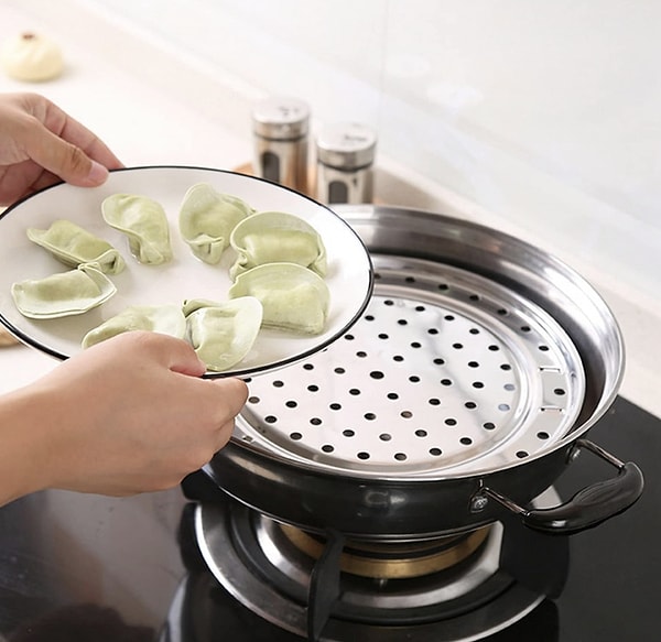 Tencere içinde buharda pişirme mucizesi: Paslanmaz Çelik Aparat!