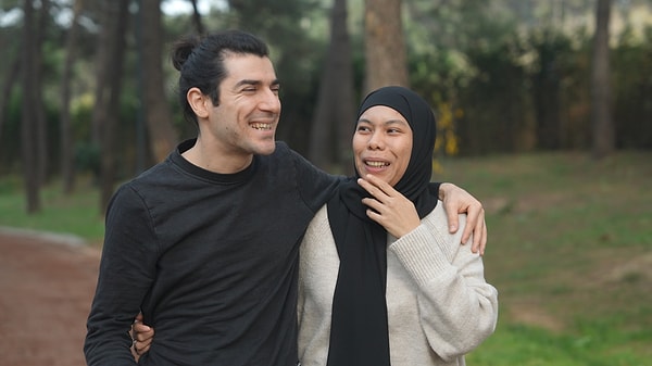 Alper ve Wira, Muzz üzerinden tanışıp evlendi!