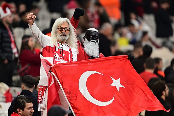 Maç baskılı başladık.