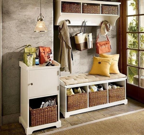 Dağınıklığı ortadan kaldırmak için şık depolama çözümleri üretebilirsin. Düşündüğün kadar zor değil.