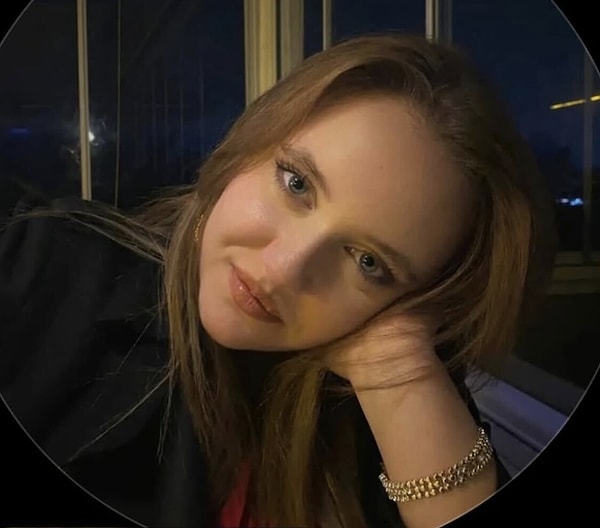 “Muhteşem Yüzyıl” izleyenlerin unutamadığı karakterlerden biri olan Mihrimah Sultan’ın küçük halini canlandıran Ayda Acar, artık 18 yaşında.