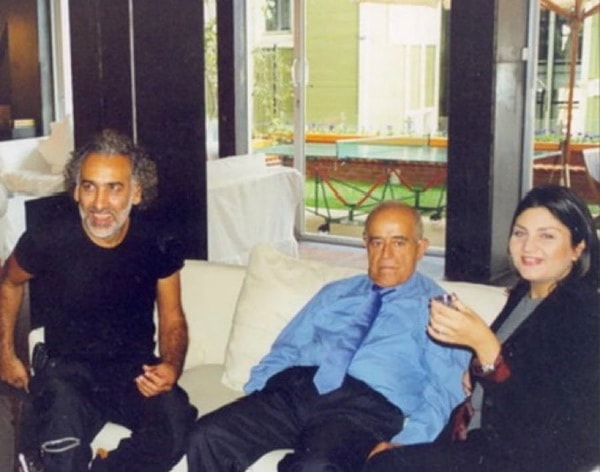 Yönetmen Sinan Çetin, iş insanı Sakıp Sabancı ve Sibel Can.