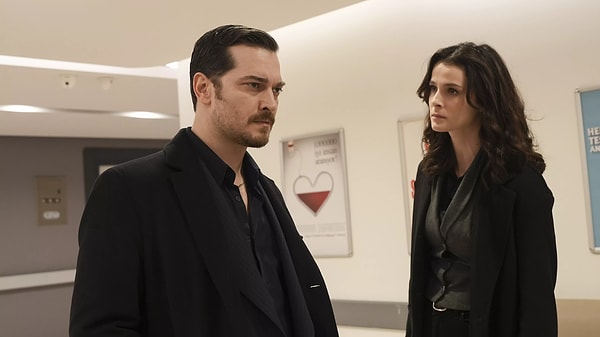 Eşref Rüya çarşamba günleri ekranlara damga vuruyor.