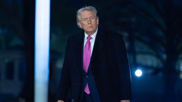 ABD uçakları İspanya'yı es geçip İngiltere'ye yönlendiriliyor.