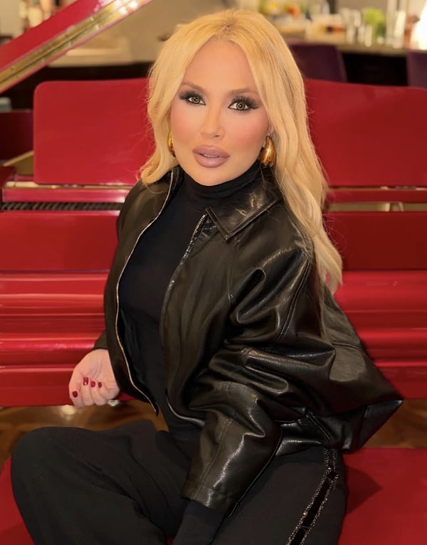 Magazin dünyasında yaptığı açıklamalar, sosyal medya paylaşımları ve özellikle filtresiz çıkışlarıyla sık sık gündeme gelen Lerzan Mutlu, magazin gündeminin bilinen isimlerinden.